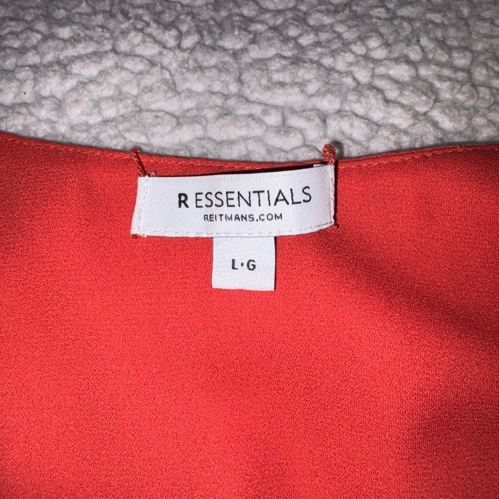 5 assorted Essentials Tops (Reitman’s) - Picture 11 of 11